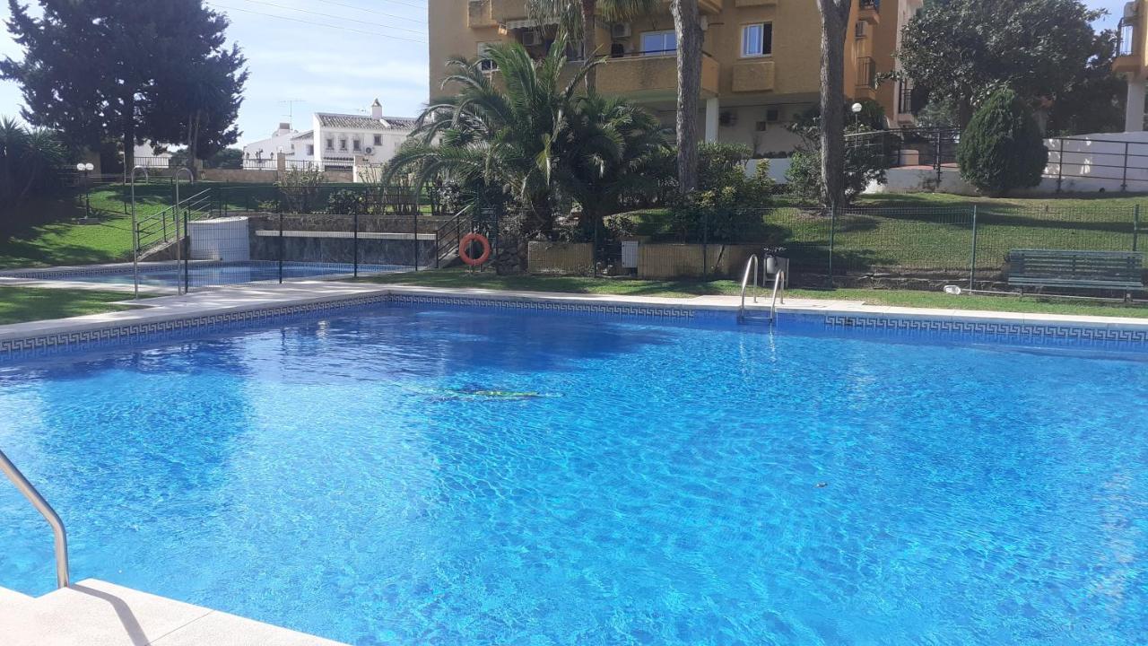 Apartamento- Atico En Mijas Costa , Con Piscina. Sitio de Calahonda エクステリア 写真